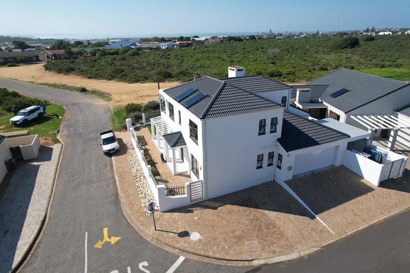 3 Bedroom Property for Sale in Stilbaai Wes Western Cape